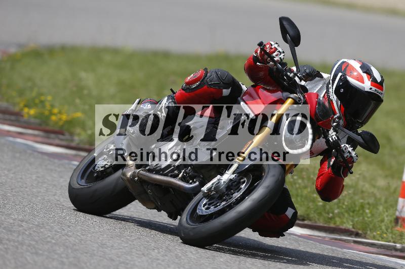 /27 12.06.2025 Ducati Schweiz Trackday Warmup  ADR/gruen-vert/ohne